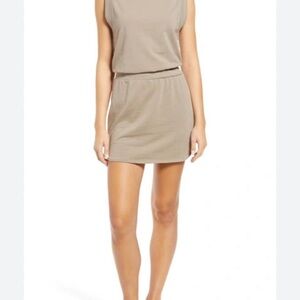 Sundays brand-cute everyday dress-size Small